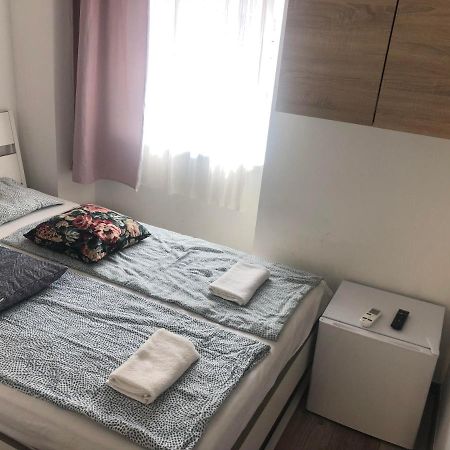 Bella Fiore Mini Rooms 3 布达佩斯 外观 照片