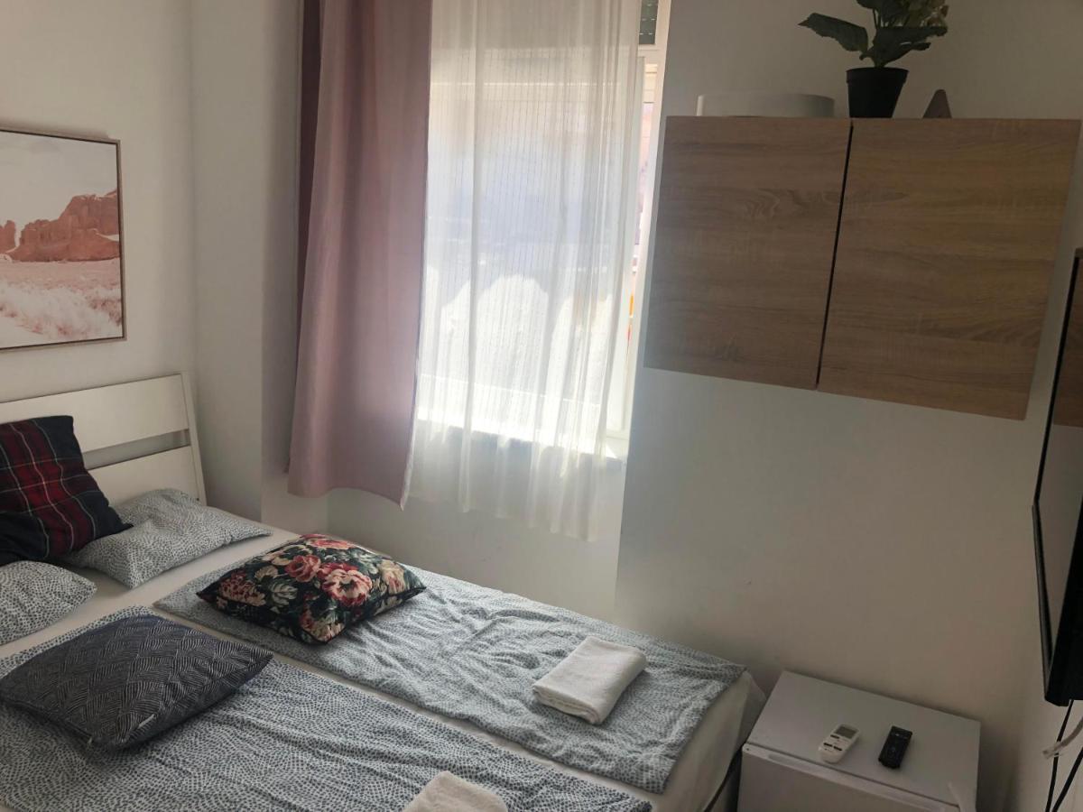 Bella Fiore Mini Rooms 3 布达佩斯 外观 照片