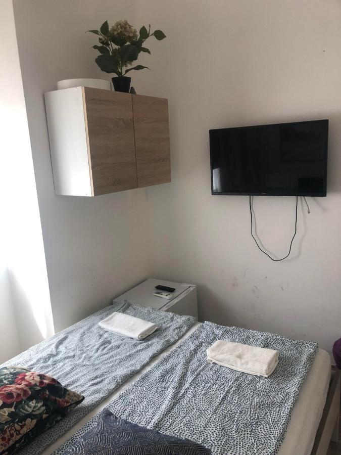 Bella Fiore Mini Rooms 3 布达佩斯 外观 照片